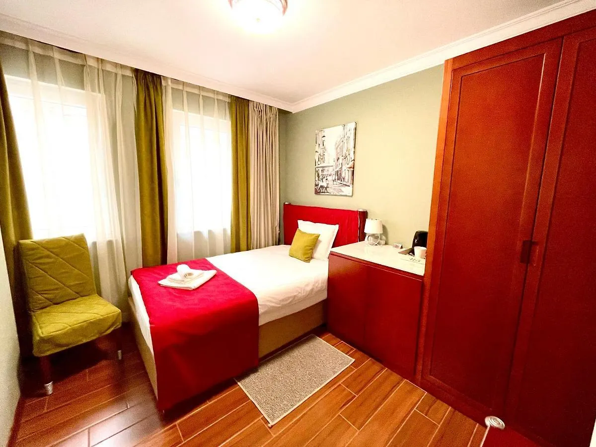 Art Green Boutique Hotel Varna 2*,  Bulgaria