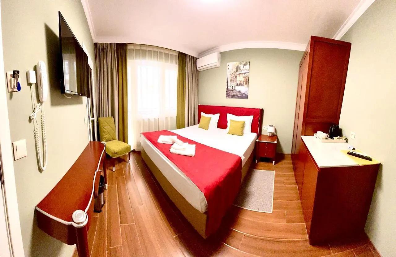 Art Green Boutique Hotel Varna 2*,  Bulgaria