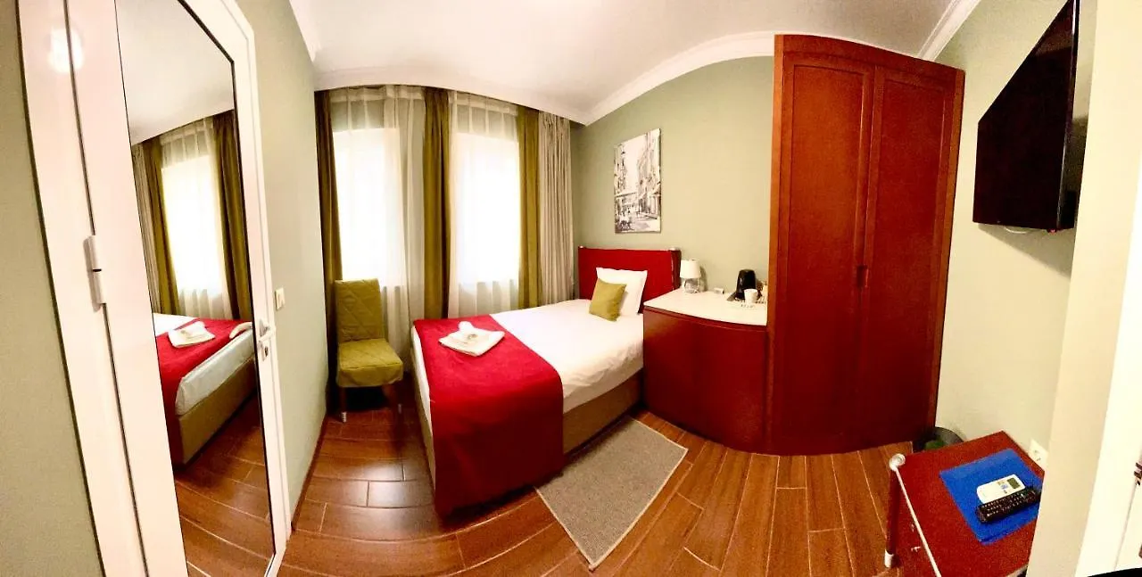 Art Green Boutique Hotel Varna 2*,